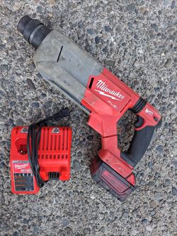 Milwaukee 2916-20 M18 Fuel 1-1/4in SDS Rotary Roto Hammer 5.0bat & Charger (Tool Only $255) pick up fremont sea. No low ball offers please. No trades