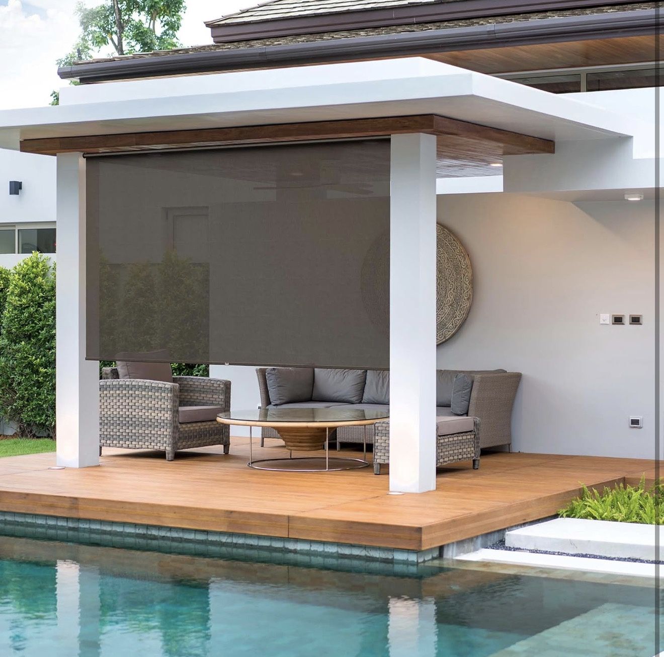 ZOKSUN 6’ x 8’ Brown Outdoor Roller Shade – 95% UV Block + Instant Privacy