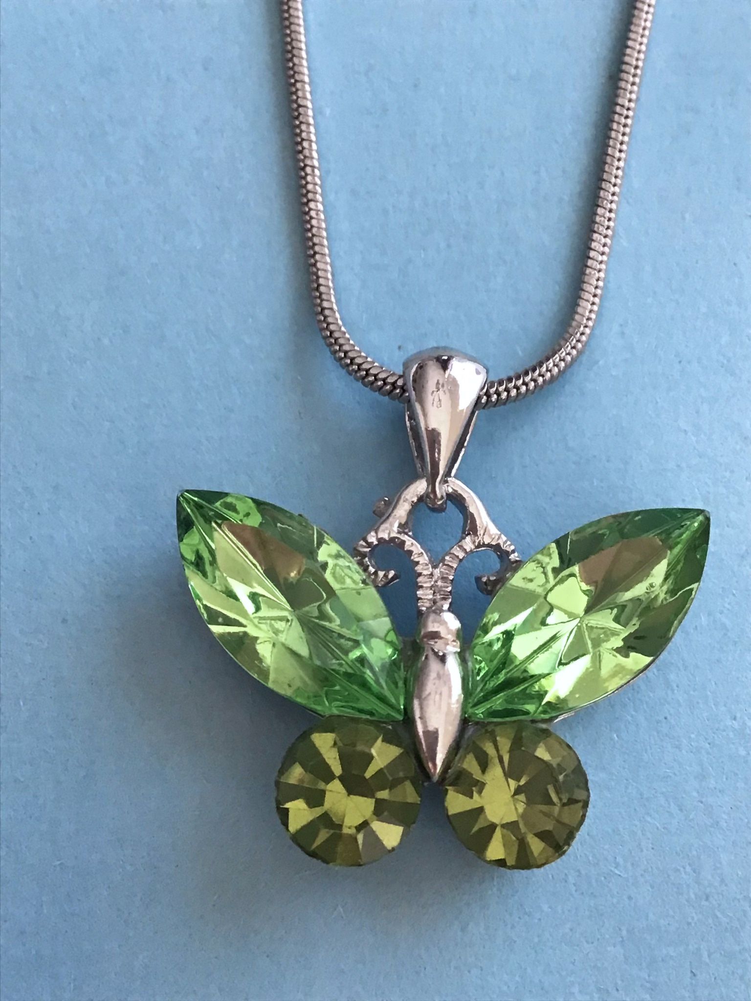 Green Crystal Butterfly Necklace On Snake Chain *Ship Nationwide Or Pickup Boca Raton