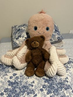 Extra large octopus and build a bear bear