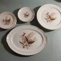 Vintage Taylor Smith Taylor Plate Set 