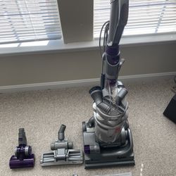 Dyson Vacuum 