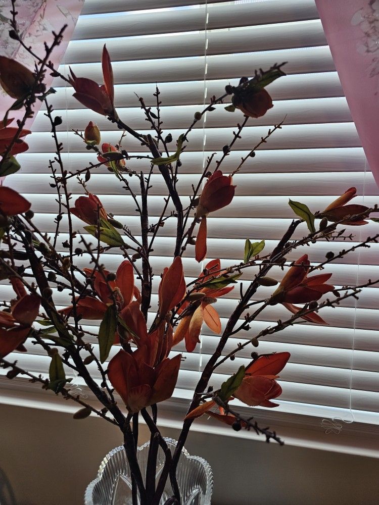 $15.00 - Fall Expensive Faux Flowers, Approximately 3 Feet Tall!  Gorgeous Autumn Colors - Perfect to Create a Thanksgiving/Fall Centerpiece! 