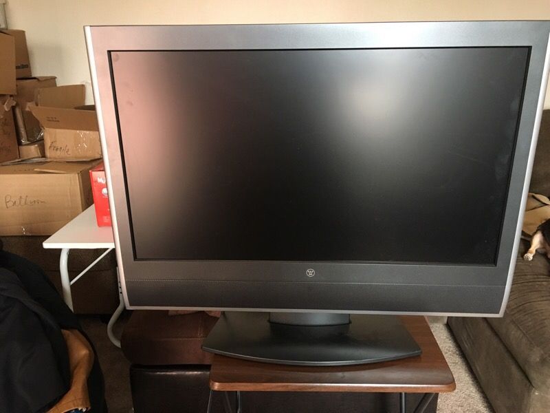 WESTINGHOUSE LTV-32w6 HD - Flat screen HD 38"TV with Remote