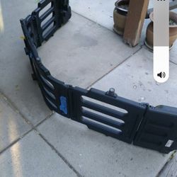Ford truck bed guard/tailgate