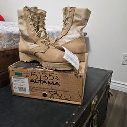 Altama Boots