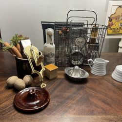 Vintage kitchen decor With basket Grandma Core / Cottage / Shabby 