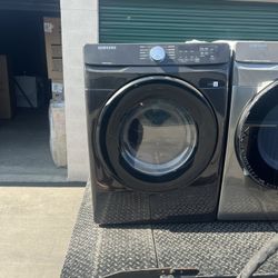 Samsung Brushed Black 220 Volt Electric Dryer 🖤