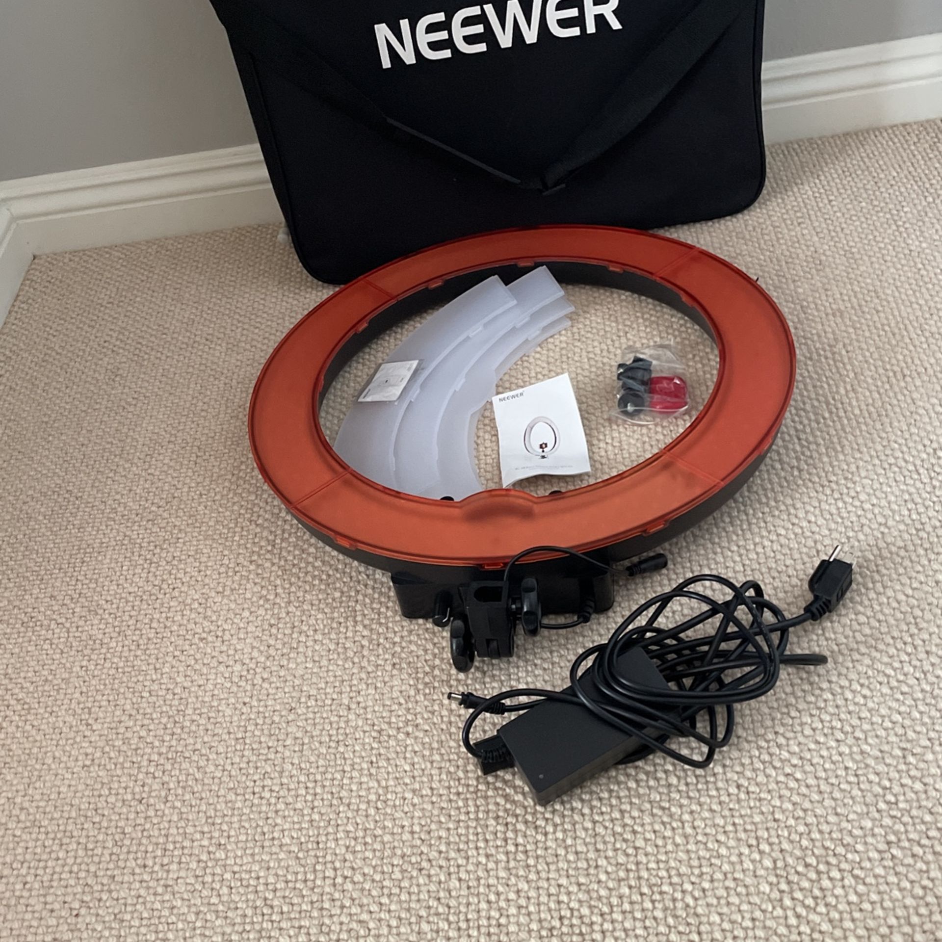 Neewer Ring Light Kit