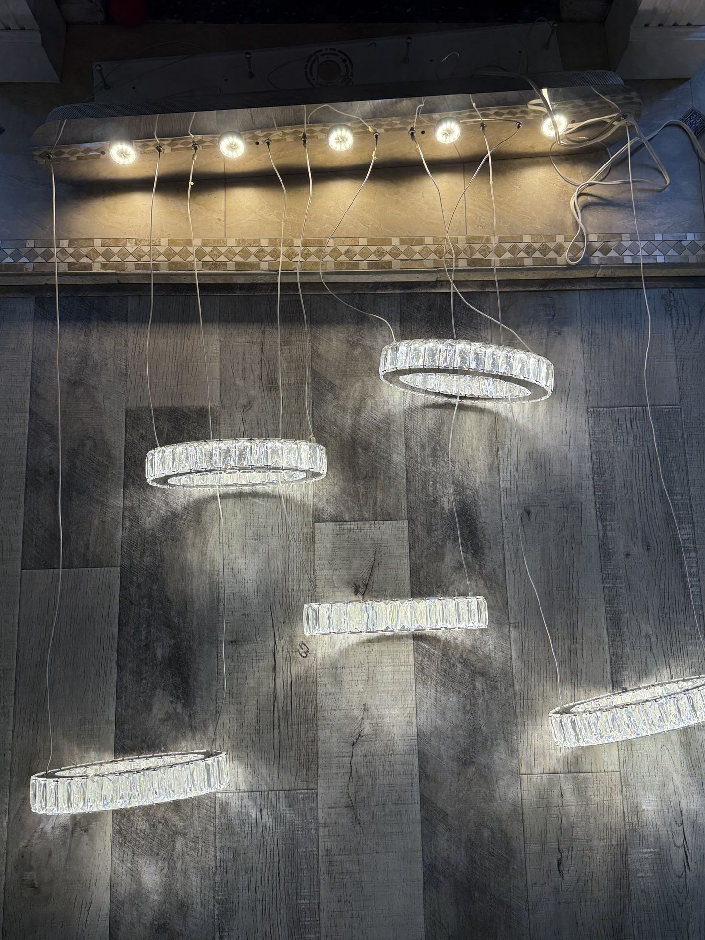 Beautiful 5 Pendant Chandelier $150