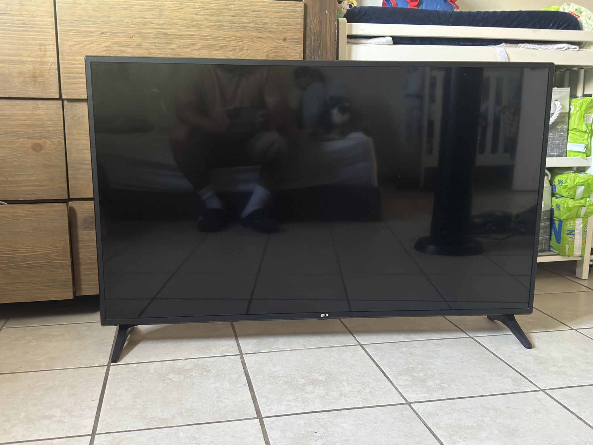 LG 49” Smart Tv 