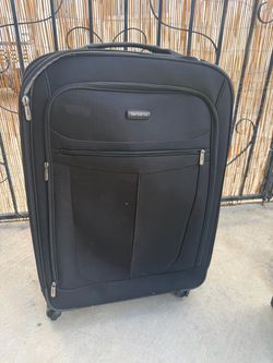 Large Samsonite suitcase
