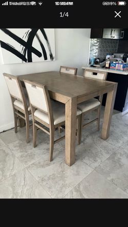 Hi table