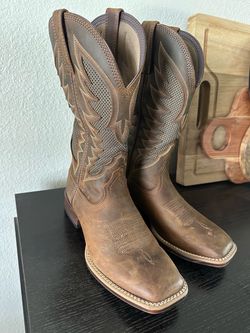 Brown Men’s boots 8.5