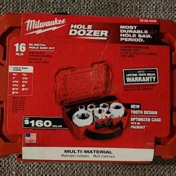 Milwaukee 16 PC Hole Dozer 
