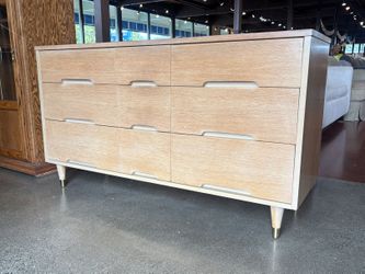 Minimal Tapered Leg 9-Drawer Dresser