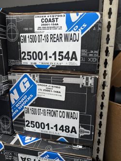 King 2.5s W/ Adj For 07-18 GM 1500 In Stock