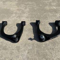 Toyota Tundra Parts all OEM In new Condition