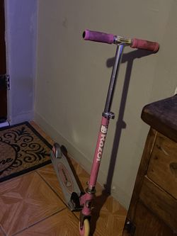 Hello Kitty Scooter 