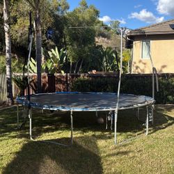 Trampoline With Basketball Loop 