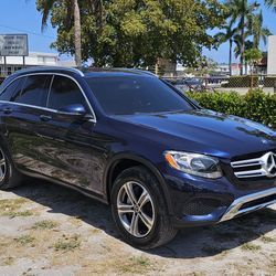 2019 MERCEDES-BENZ GLC 300