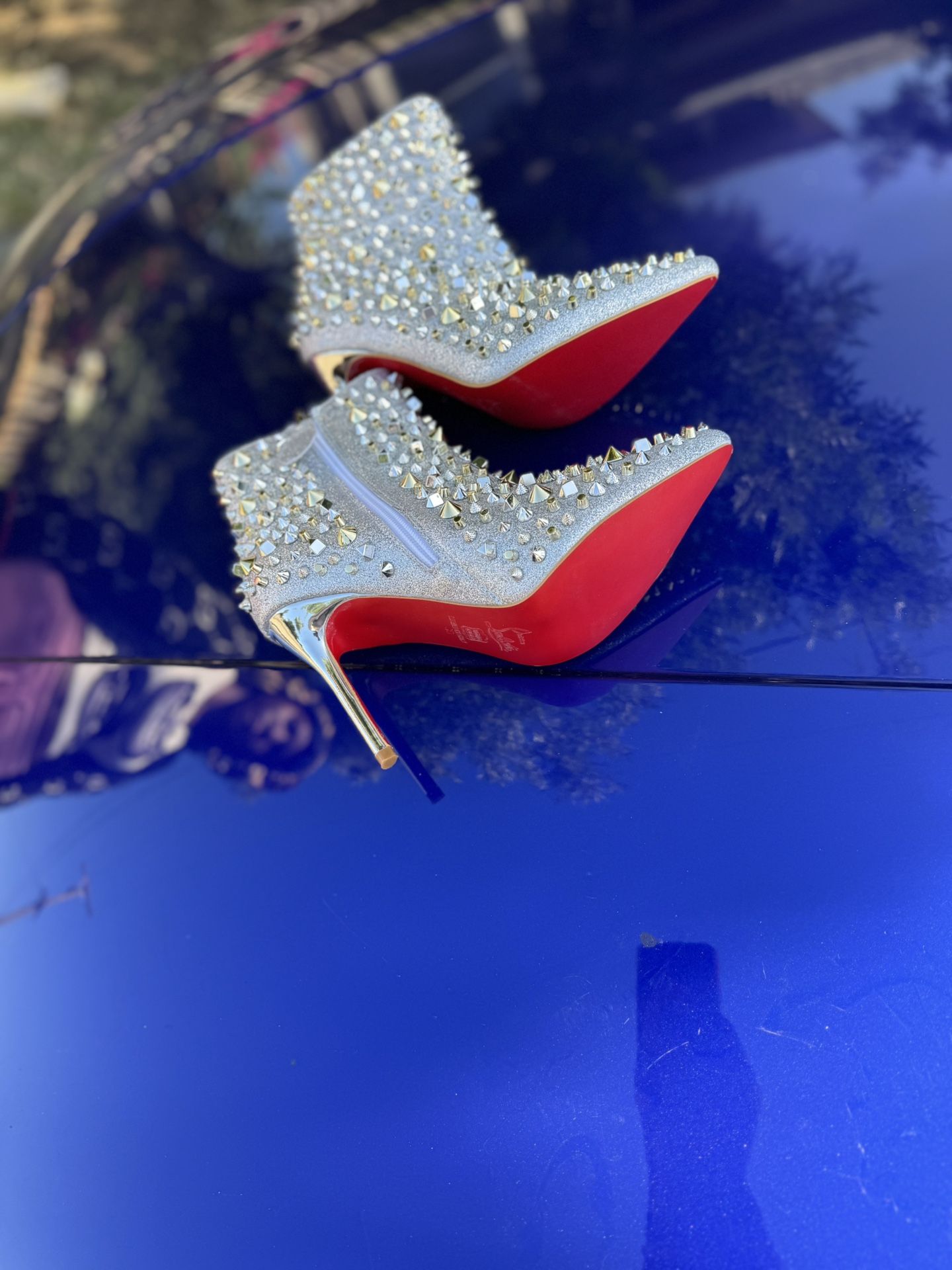 Christian Louis Vuitton Red Bottoms Size 8