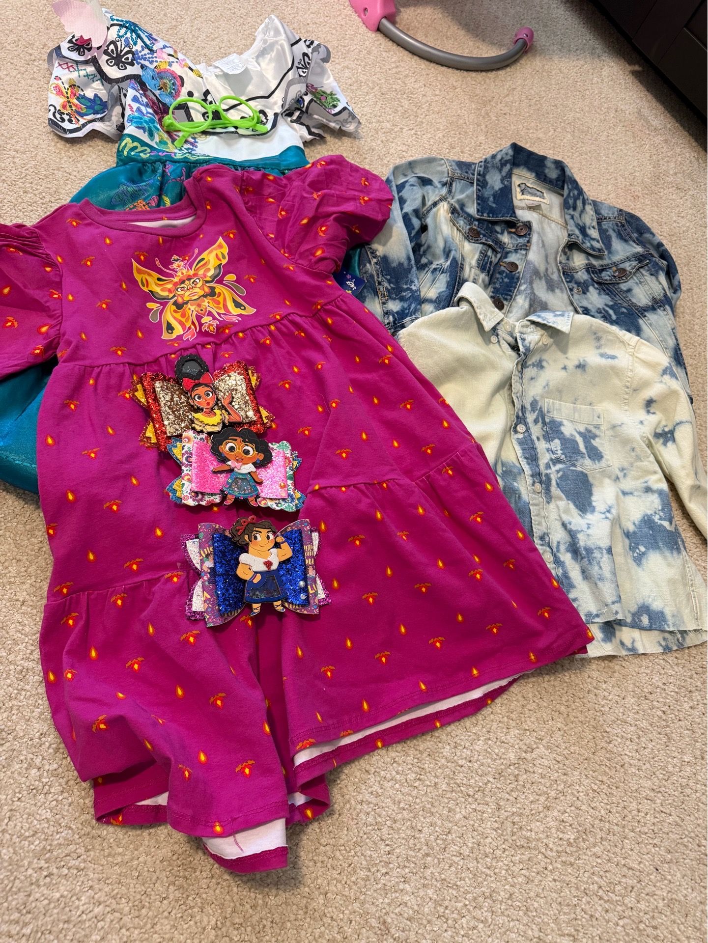 Encanto Clothes and Bow Lot