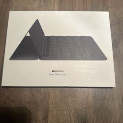 Apple iPad Pro (10.5-inch) Smart Keyboard