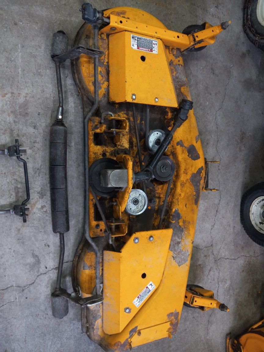 Cub Cadet 60" 3000 Series Deck