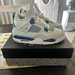 Jordan 4 