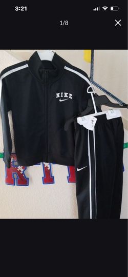BOYS NIKE-NEW 2 PIECE ATHLETIC SET. FULL ZIP JACKET & ATHLETIC PANTS. SZ 6