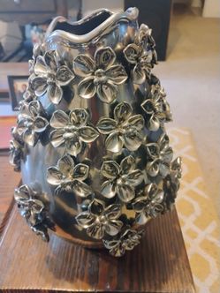 Flower vase