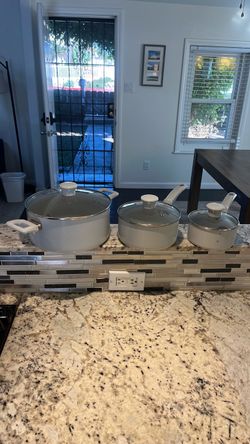 Grey Pot Set with Lids