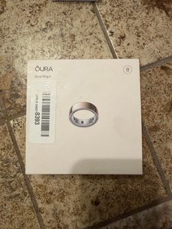 Oura ring 4 size 8 rosegold