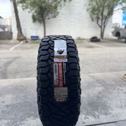 🔥🚦35x12.50-17 Nitto Tires 