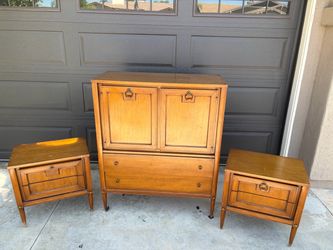Dresser/Nightstands