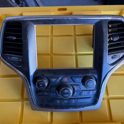 2015 Jeep Grand Cherokee Stereo Bezel Part