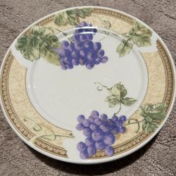 Salad Plates Set Of 5 Gibson China Microwave Safe