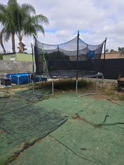 Large Round Trampoline with Safety Net