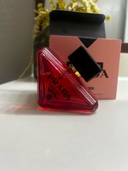 Prada Paradoxe