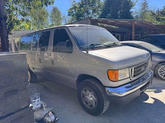 2006 Ford Econ