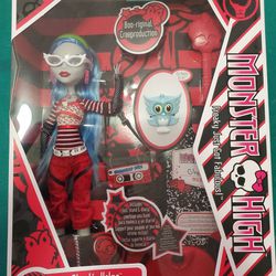 Monster  High Creeproductions Ghoulia