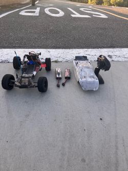 Traxxas Rustler (NEW BATTERY +TIRES)
