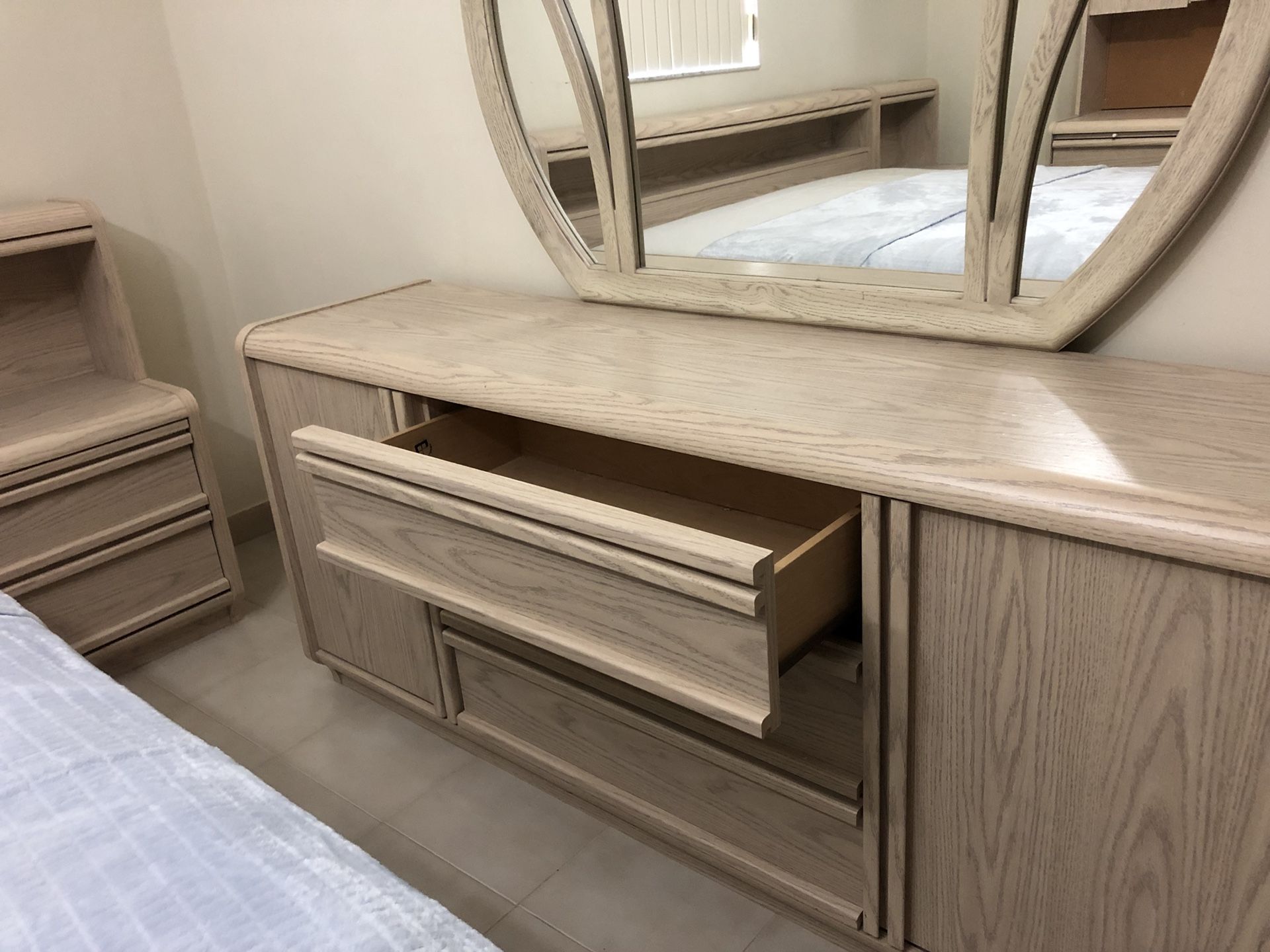 Bedroom furniture (full set) MIAMI, FL