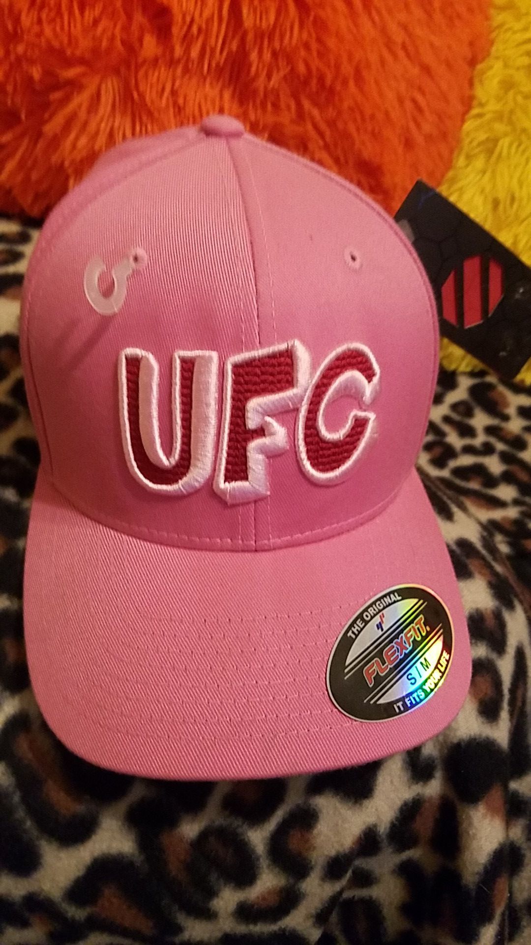 UFC Pink fitted hat size s/m