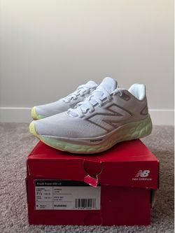 New Balance Fresh Foam 680 v8 (BRAND NEW)