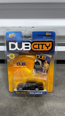 2001 Jada Toys DUB City 2000 Chevy Suburban