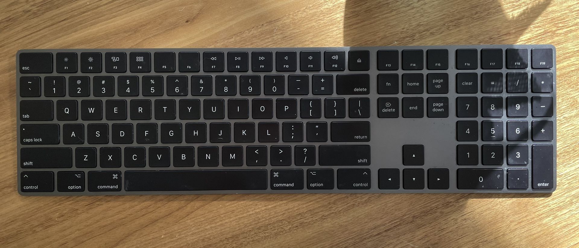 Apple Magic Keyboard With Numeric Keypad Black
