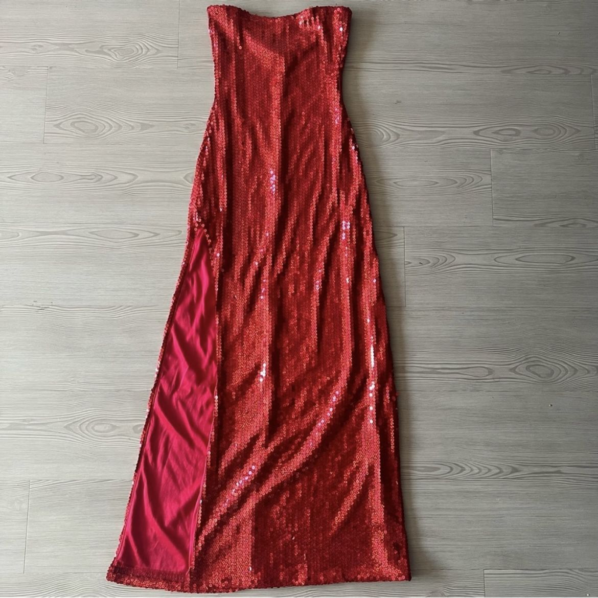 Elegant Strapless Red Sequin Dress