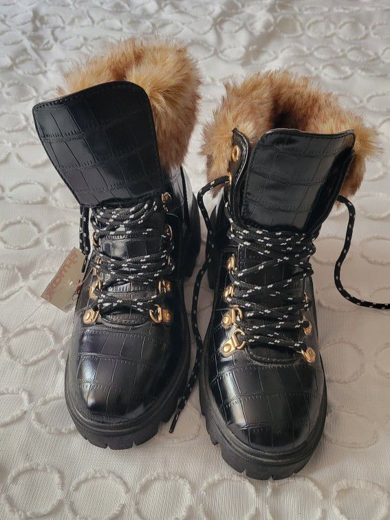 Women's Bamboo Combat Boots (Size 7)
